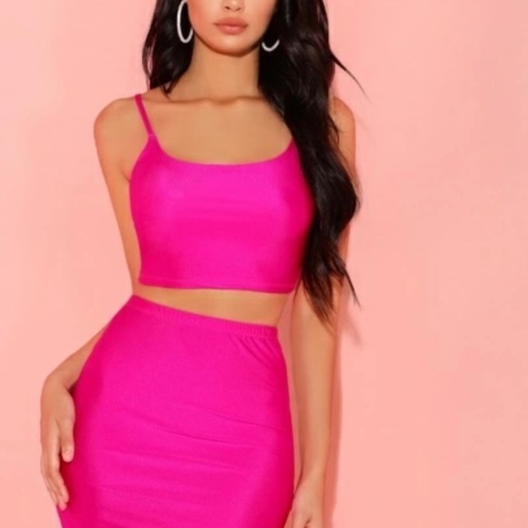 SHEIN Dresses & Skirts - NWT SheIn Hot Pink Skirt